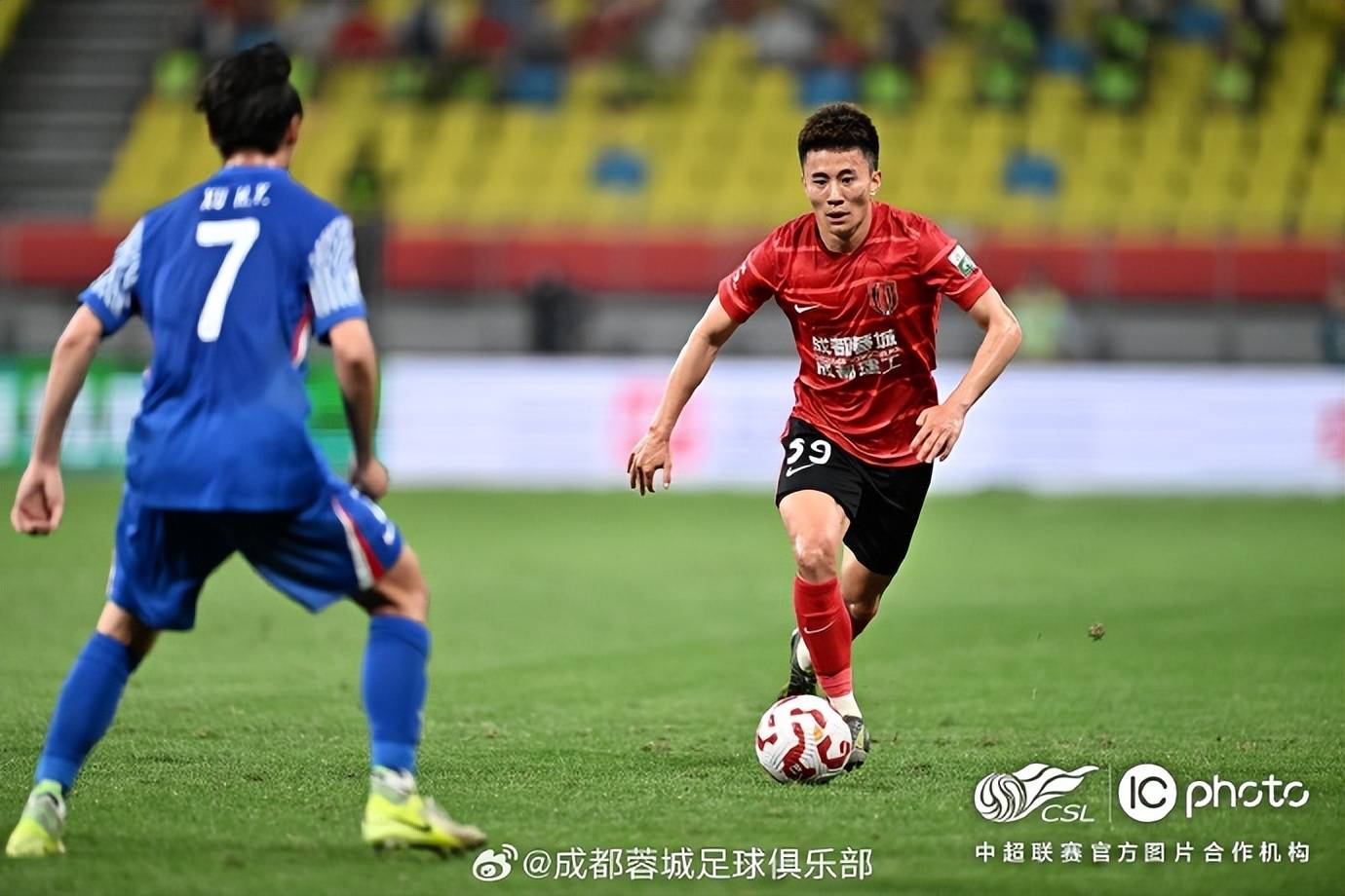 关于中超比赛战术解读：球队配合默契无可阻挡的信息