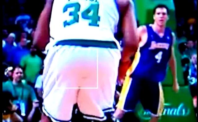 od体育平台-包含球员身体不适，场上表现一时尴尬的词条