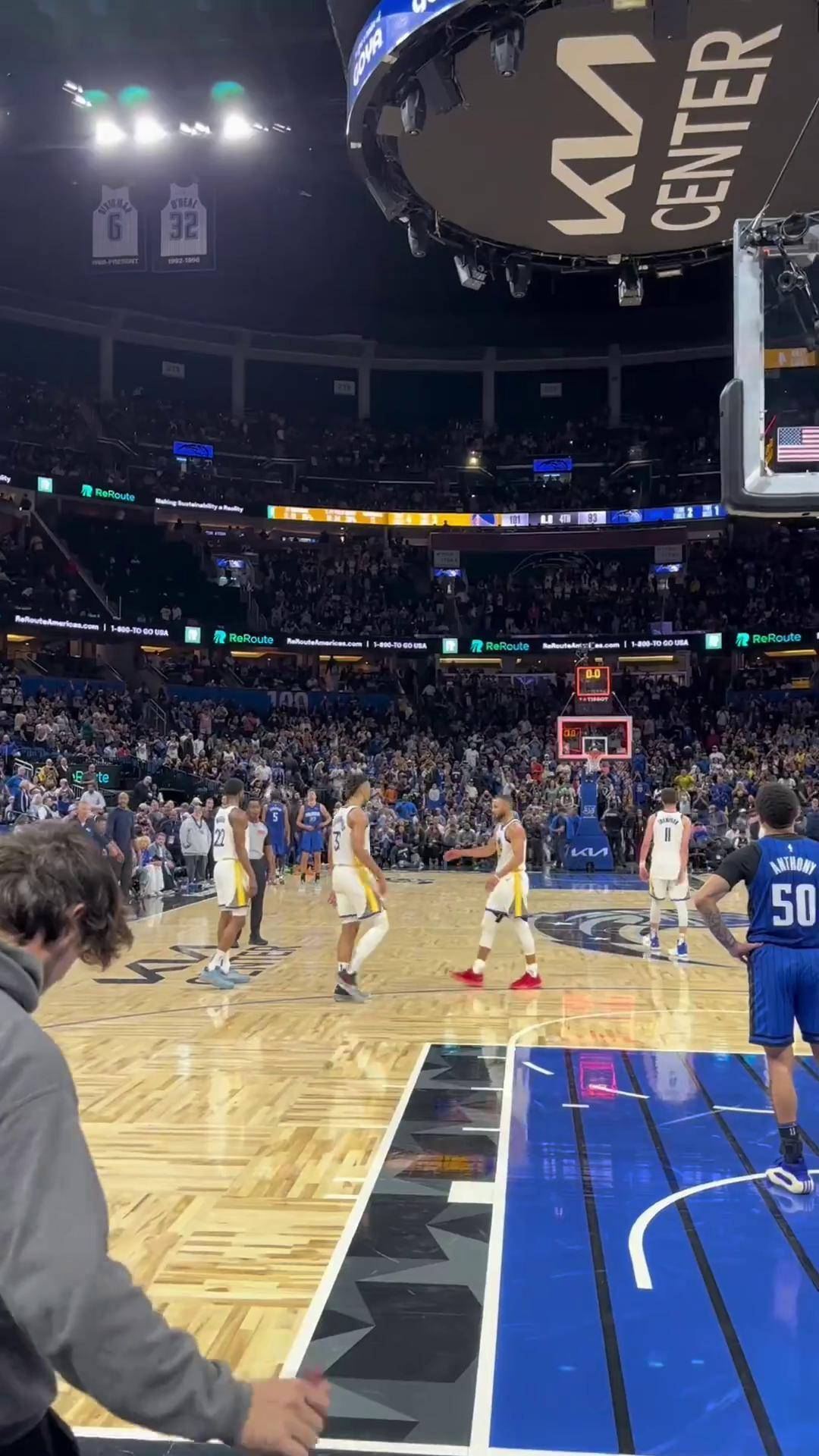 勇士队客场大胜森林狼，库里32分砍下胜利的简单介绍