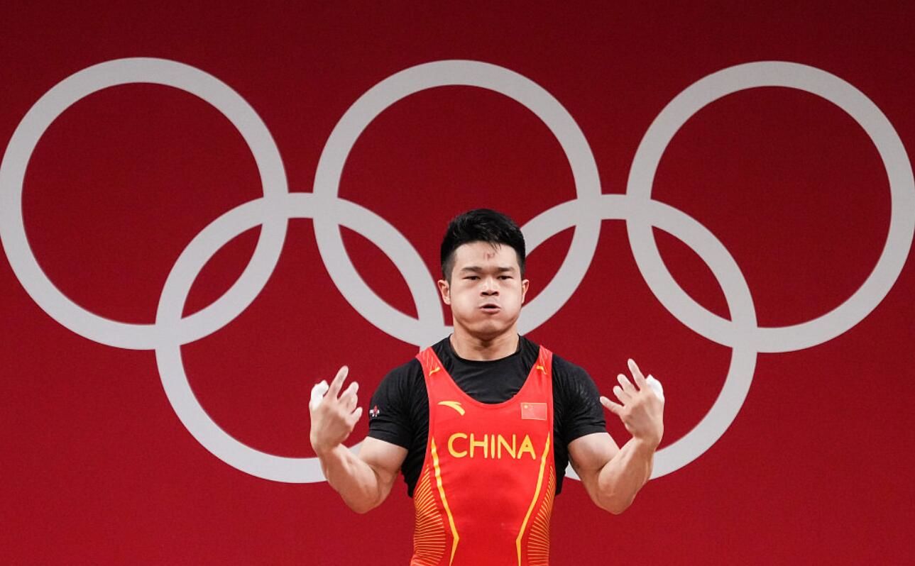 创造壮丽成绩，保加利亚代表团勇夺金牌