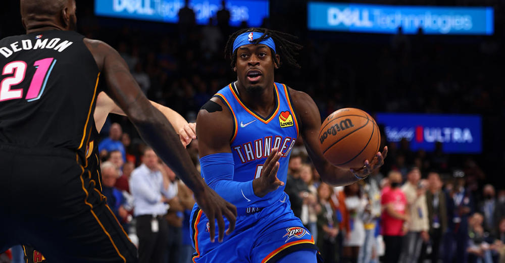 厄尔高尼斯出色发挥,助球队获胜 厄尔高尼斯出色发挥,助球队获胜